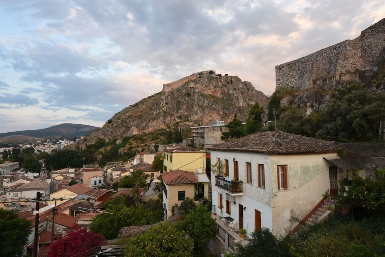 Rodi Retro Apartment Nafplio Bagian luar foto