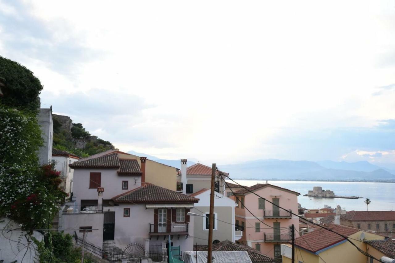 Rodi Retro Apartment Nafplio Bagian luar foto