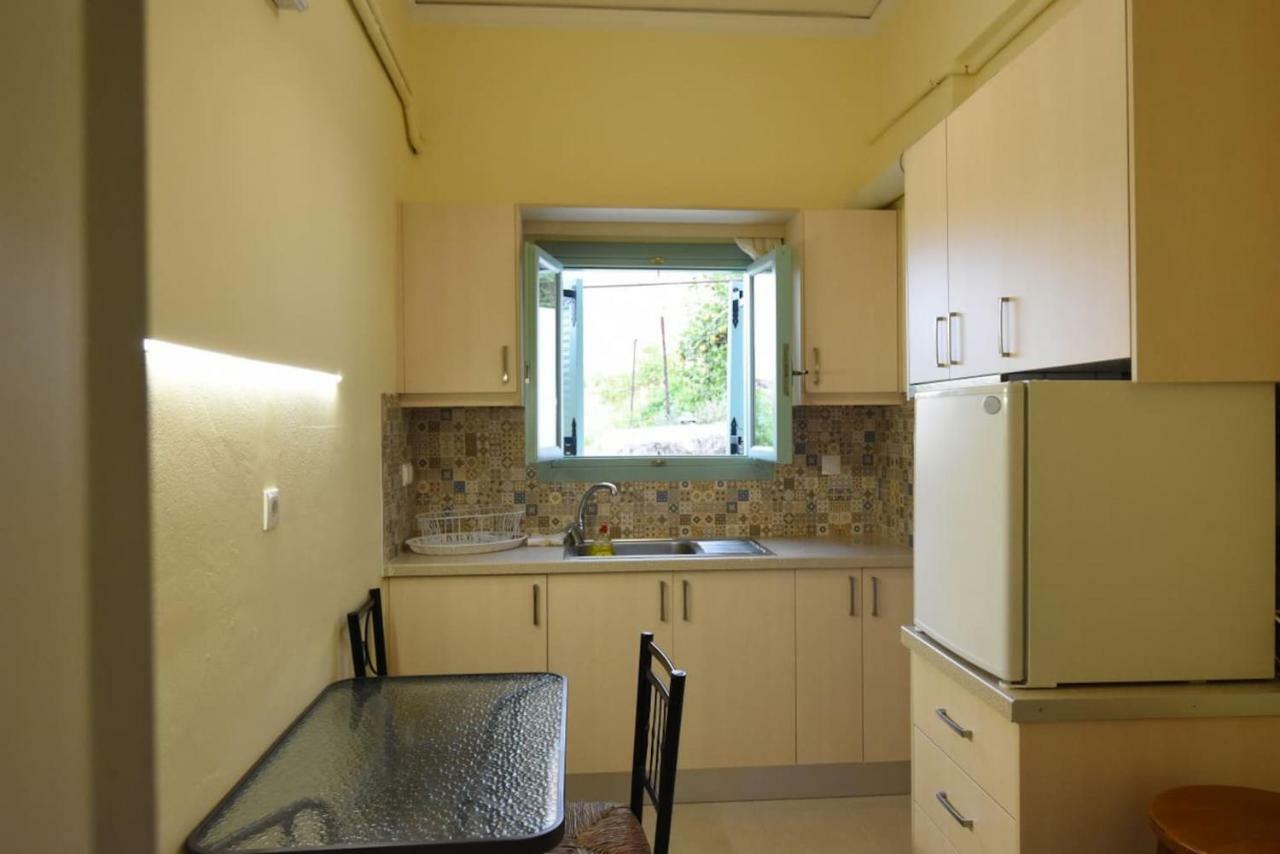 Rodi Retro Apartment Nafplio Bagian luar foto