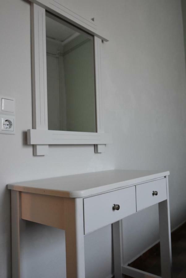 Rodi Retro Apartment Nafplio Bagian luar foto